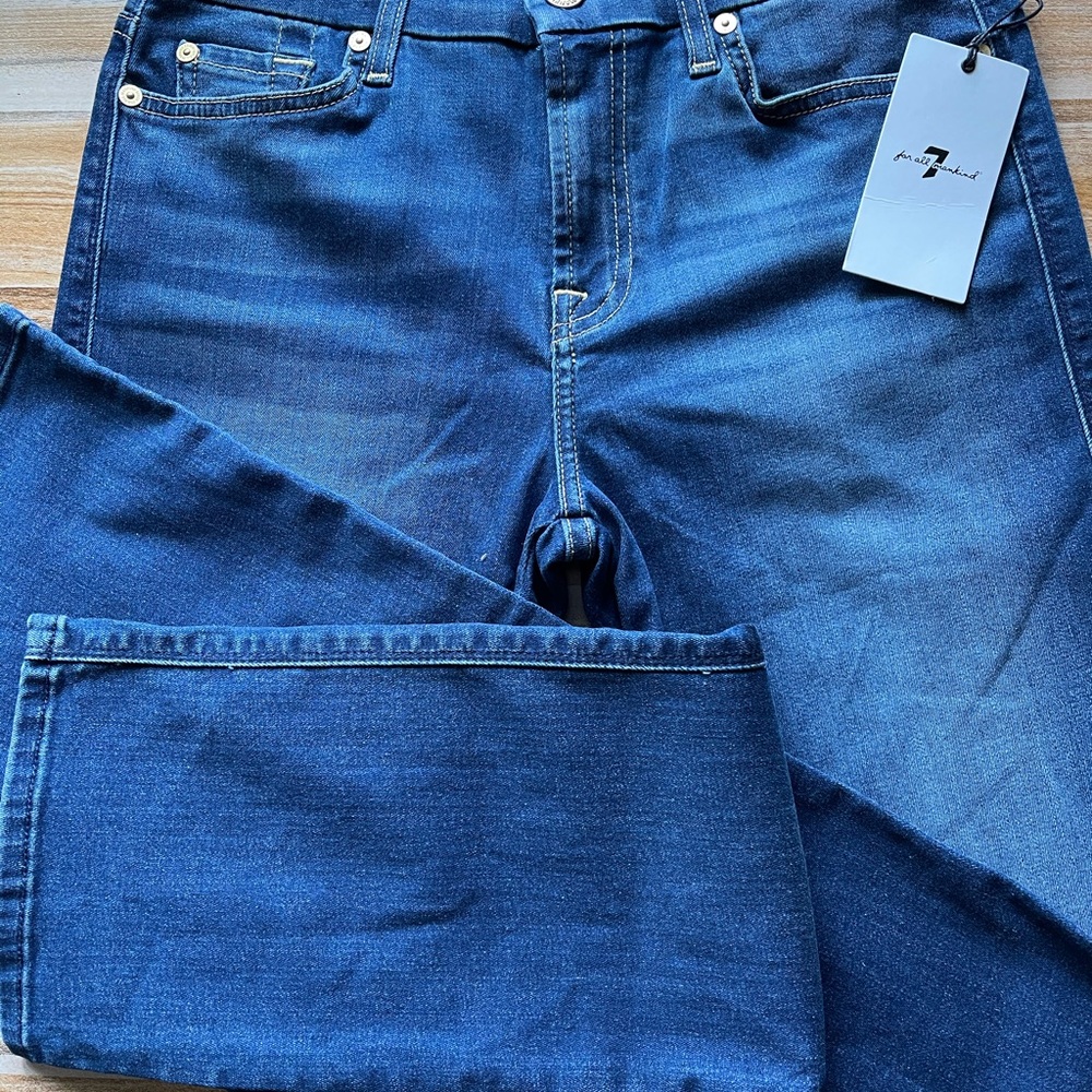 7 FOR ALL MANKIND